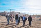 El Gobernador Orrego recorrió un barrio clave de Capital que ya tiene el 70 por ciento de avance de obra