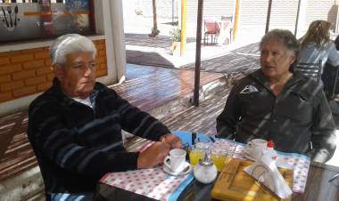 Tractorazo de Jáchal: La Ministro y candidata Fabiola Aubone se reunió con  productores. La propuesta sigue siendo: “Nada”