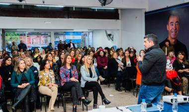 Encuentro de Mujeres en la Política: Compromiso por un Futuro Igualitario