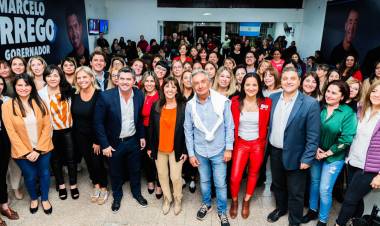 Marcelo Orrego con mujeres emprendedoras de Capital: “Si gana Juntos por el Cambio, gana San Juan, ganan sus emprendimientos, gana el futuro”