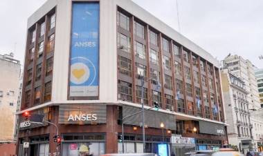 Jubilaciones: el Gobierno pagará un bono de $55.000 en enero y febrero y subas mensuales si se aprueba la Ley Ómnibus