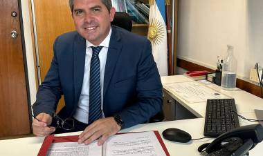Fuera Hensel y Chanampa del IPEEM y en El Tribunal de Tasaciones serán desplazados tres funcionarios nombrados “sobre la hora”