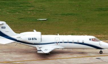 Cristina Kirchner dejó una deuda millonaria por el uso de los aviones de YPF para viajar a Santa Cruz