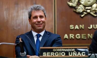Uñac, en 2023, gastó más de US$ 14 millones en empresas de marketing de Buenos Aires