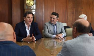 Los gobiernos de San Juan y Mendoza acordaron, a través de sus carteras productivas, destinar una pauta diversificadora del 17 por ciento de  la producción