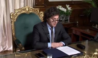 Javier Milei condenó el crimen del playero en Rosario y ratificó la lucha contra el narcotráfico: “Son ellos o nosotros”