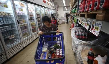 La inflación en febrero fue del 13,2% y acumuló 276,2% en los últimos 12 meses