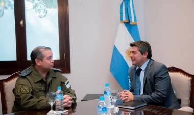 Orrego se reunió con el jefe de Gendarmería X Agrupación  y con el titular de la Agencia Regional de la Policía Federal