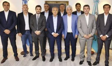 Fuerte respaldo de los gobernadores de Juntos por el Cambio a la Ley Bases y al paquete fiscal