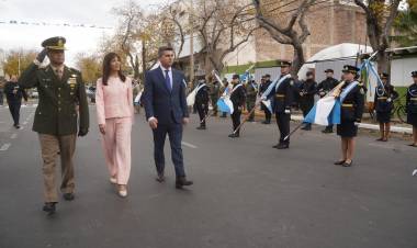 El gobernador Orrego encabezó la celebración del 462° aniversario de la Fundación de San Juan