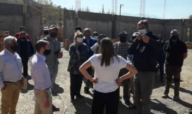 La postergada Obra del Club Falucho: El Ministro de Minería se reunió con el Grupo de “Falucheros”
