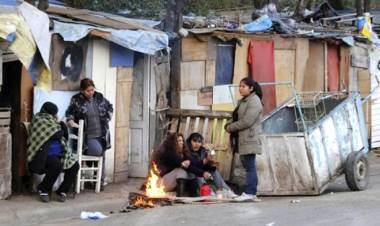 La pobreza trepó al 52% en el primer semestre, según datos de la UCA