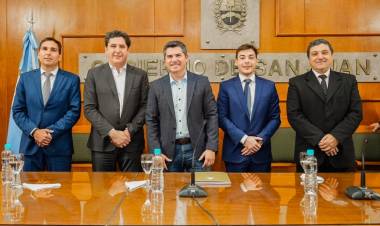 El Gobierno de San Juan lanzó un premio y programas por $127 millones para impulsar la ciencia y la innovación
