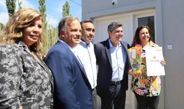 La gestión de Orrego cerró el año con más de Mil  viviendas entregadas