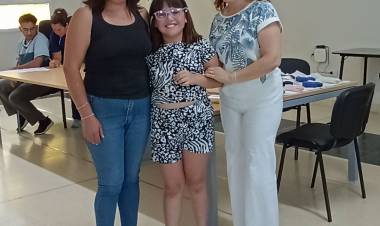 Entrega de anteojos en Jáchal: Jefa de Zona Sanitaria III: “No tiene sentido realizar un control de salud a un niño, si no se va a completar el tratamiento”