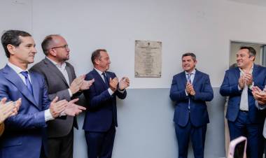 El gobernador Orrego inauguró la ampliación y refacción de un nuevo Centro de Salud