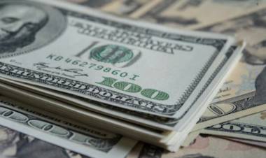 Luis Caputo anunció que el lunes se termina el cepo cambiario: el dólar oficial flotará entre $1.000 y $1.400