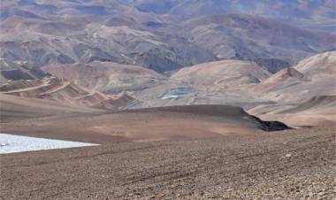 Nueva multa a Barrick Gold por extracción ilegal de agua en Pascua Lama: “La empresa ya acumula más de 35 infracciones ambientales”