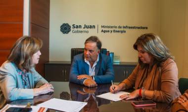 El IPV impulsa un plan para que unas 1500 familias puedan escriturar sus casas