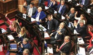 Senadores volvieron a aumentarse el sueldo: los sanjuaninos Uñac, Giménez y Olivera cobrarán 9,5 millones de pesos