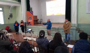 Prevención sísmica: avanza la capacitación en escuelas de zonas alejadas