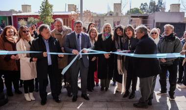 Orrego inauguró el moderno edificio de la Escuela Blas Parera en Rivadavia