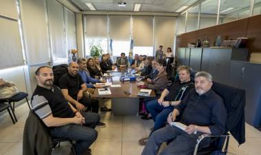 Paritarias docentes: Gobierno de San Juan y gremios terminaron una nueva negociación