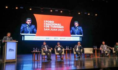 El gobernador Orrego encabezó el lanzamiento oficial del Foro Nacional de Turismo 2025