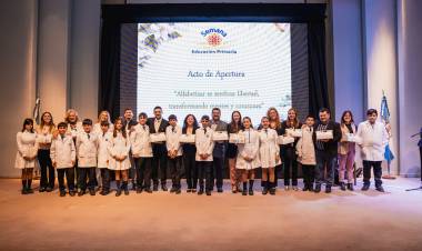 Comenzó la Semana de Educación Primaria con una obra sobre Comprendo y Aprendo