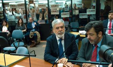 Julio De Vido vuelve a prisión: tras el fallo de la Corte Suprema, ordenaron su detención por la Tragedia de Once