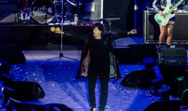 El Estadio Bicentenario vibró con el rock en la segunda noche de la FNS 2025