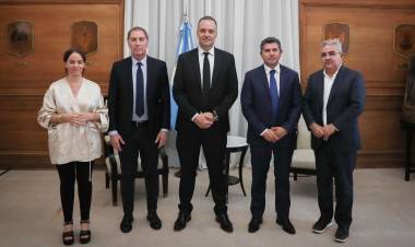 Adorni y Santilli mantuvieron un encuentro con los gobernadores de Catamarca y San Juan