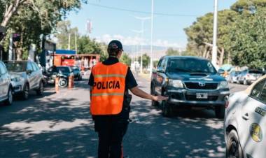 Más controles y presencia policial en San Juan por las celebraciones de Año Nuevo