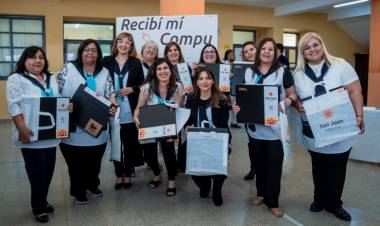 Notebooks de docentes: pasos para habilitar la licencia de la plataforma