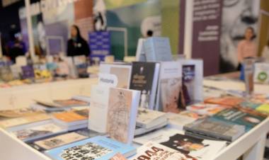 Convocatoria a escritores locales a participar en la Feria Internacional del Libro
