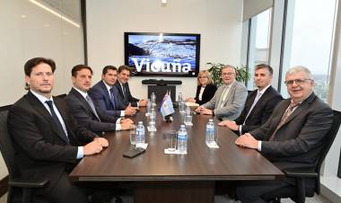 Marcelo Orrego consolida los términos de un acuerdo integral con empresas en Canadá