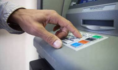 Los empleados públicos tendrán acreditados sus haberes el 30 de abril