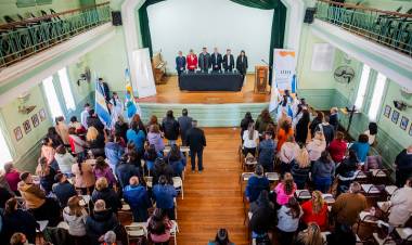 Capacitación docente en Jáchal: el vicegobernador destacó el rol de la educación y el trabajo en equipo