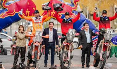 Orrego coronó a los ganadores del Desafío Ruta 40 y dio cierre al evento que puso a San Juan en la vidriera internacional del deporte
