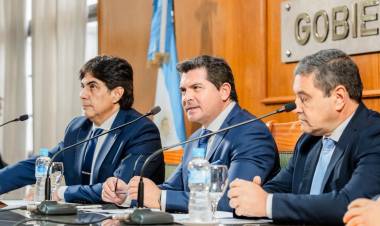 El gobernador Orrego envió a Diputados un proyecto para impulsar un mega plan de infraestructura provincial