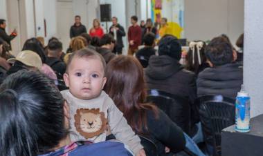 Trescientos jóvenes participaron de un Curso de Manipulación de Alimentos a medida
