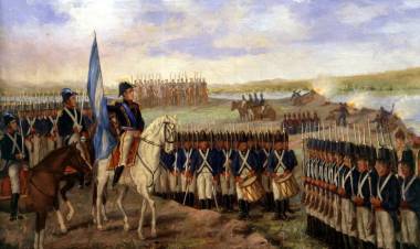 El primer izamiento de la Bandera Nacional consolidó la identidad del país