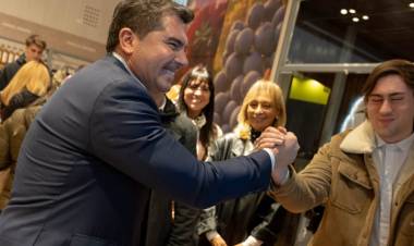 Orrego recorrió el stand que posiciona a San Juan ante el mundo en la Exposición Rural de Palermo