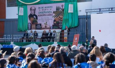 Las escuelas agrotécnicas exhibieron su potencial con una bodega renovada