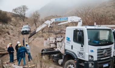 La energía eléctrica llega a los puestos de las sierras y transforma la vida de las familias de Valle Fértil
