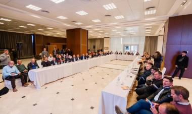 El Gobierno sumó a los municipios al COPRE ante el pronóstico de lluvias y crecientes