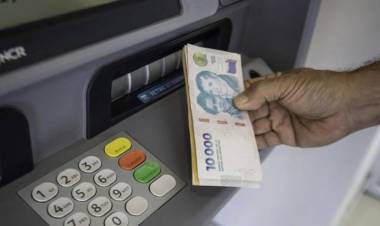 Los empleados públicos tendrán acreditados sus haberes el 30 de septiembre
