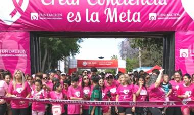 Promueven la detección temprana del cáncer de mama con una maratón abierta a la comunidad