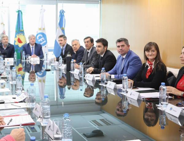 El gobernador Orrego participó en Buenos Aires de una reunión con Nación por la distribución de fondos
