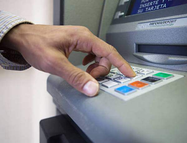 Los empleados públicos tendrán acreditados sus haberes el 29 de noviembre